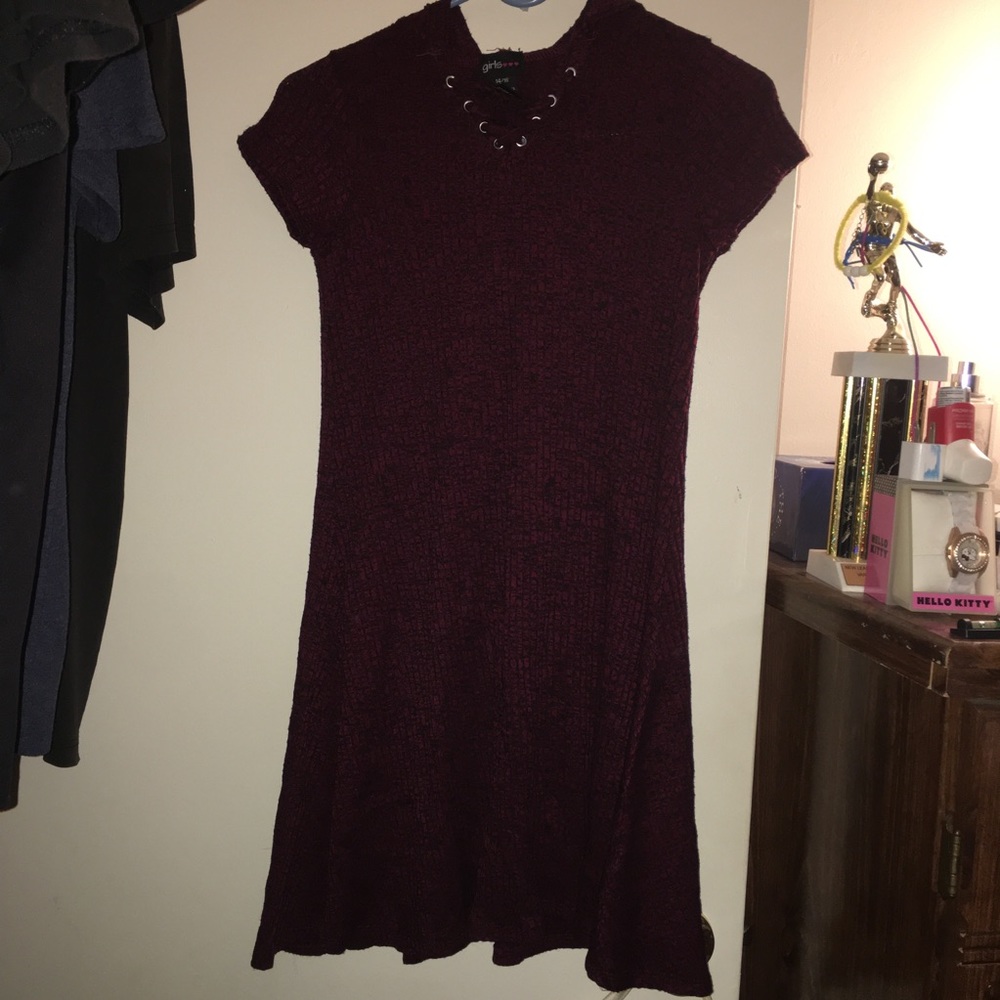 Maroon dress (girls)